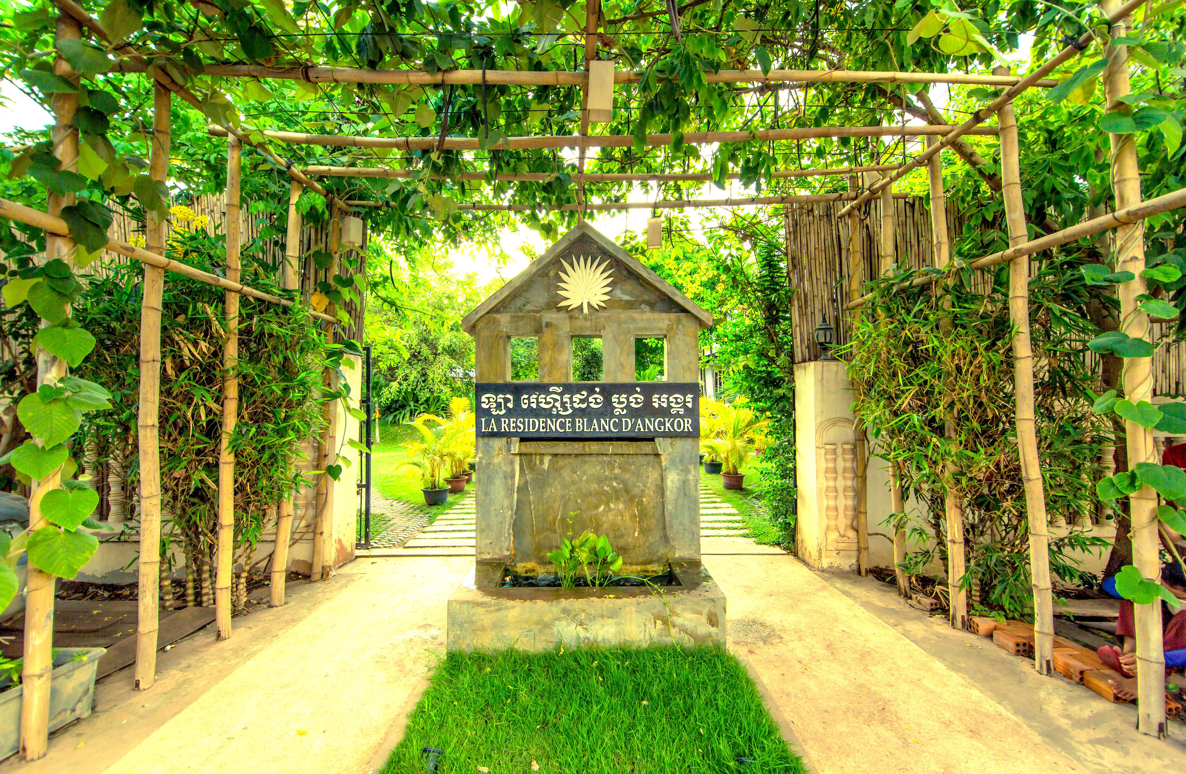 La Residence Blanc D' Angkor Сиемрип Экстерьер фото